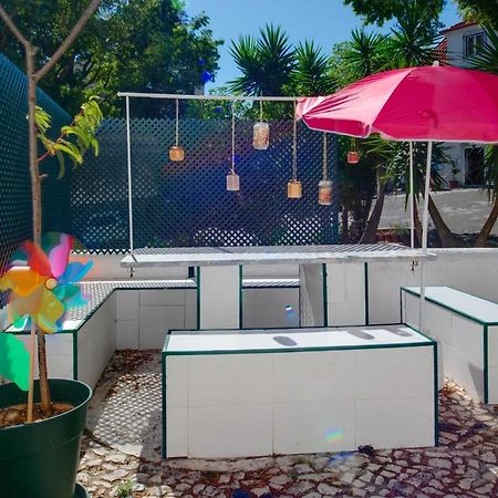 Cozy House By Famous Flea Market With Terrace Lisbona Esterno foto