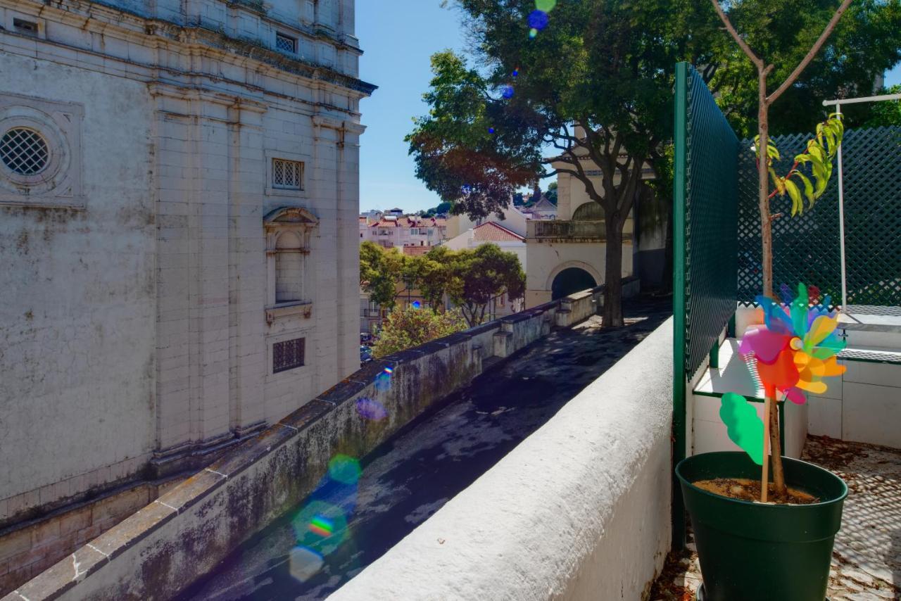 Cozy House By Famous Flea Market With Terrace Lisbona Esterno foto